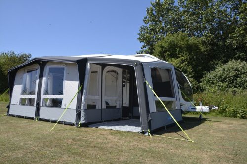 predprostori za prikolice